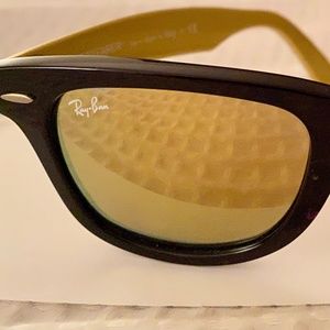 Ray-Ban Wayfarer